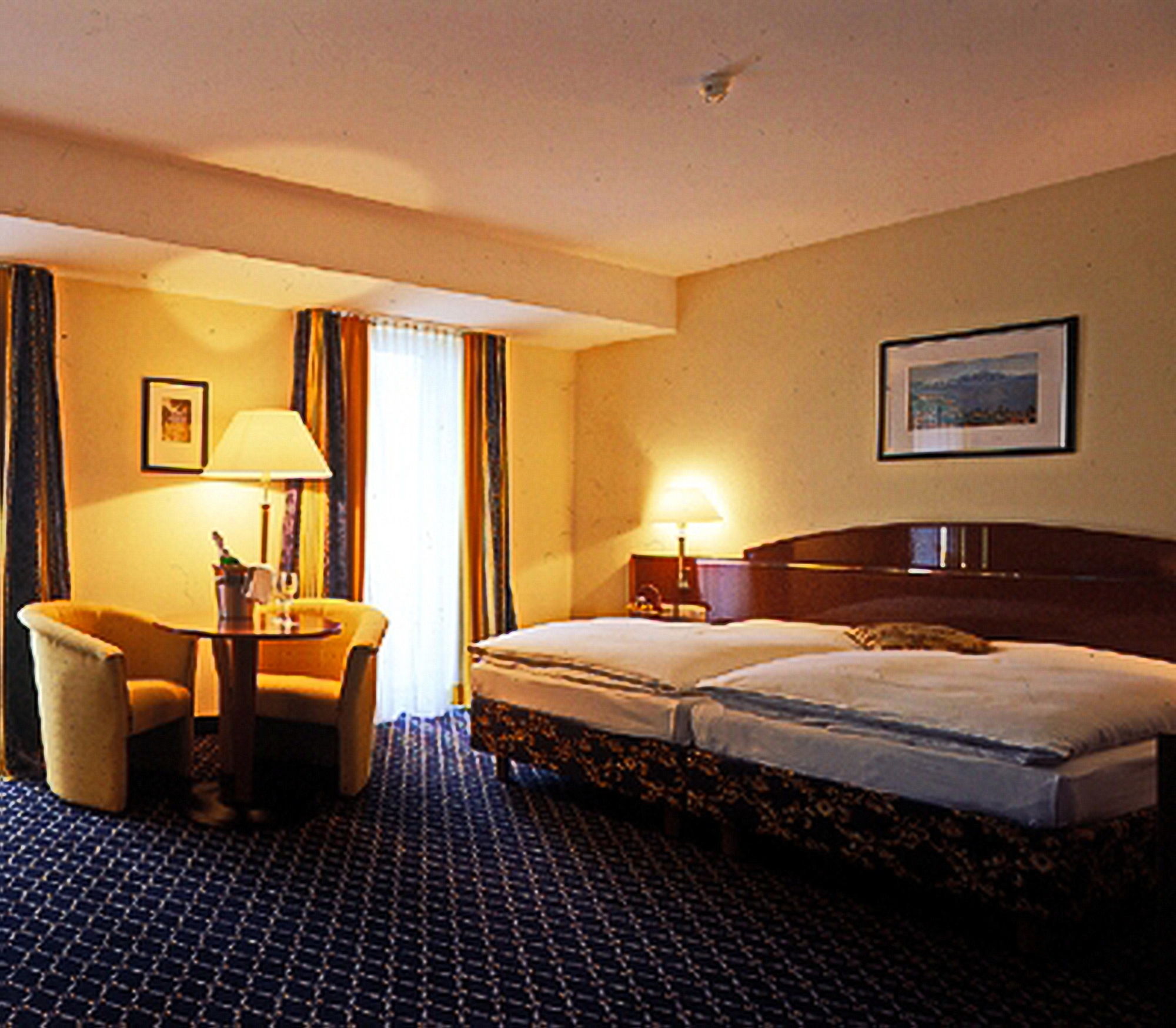 Фото Shodlik Palace