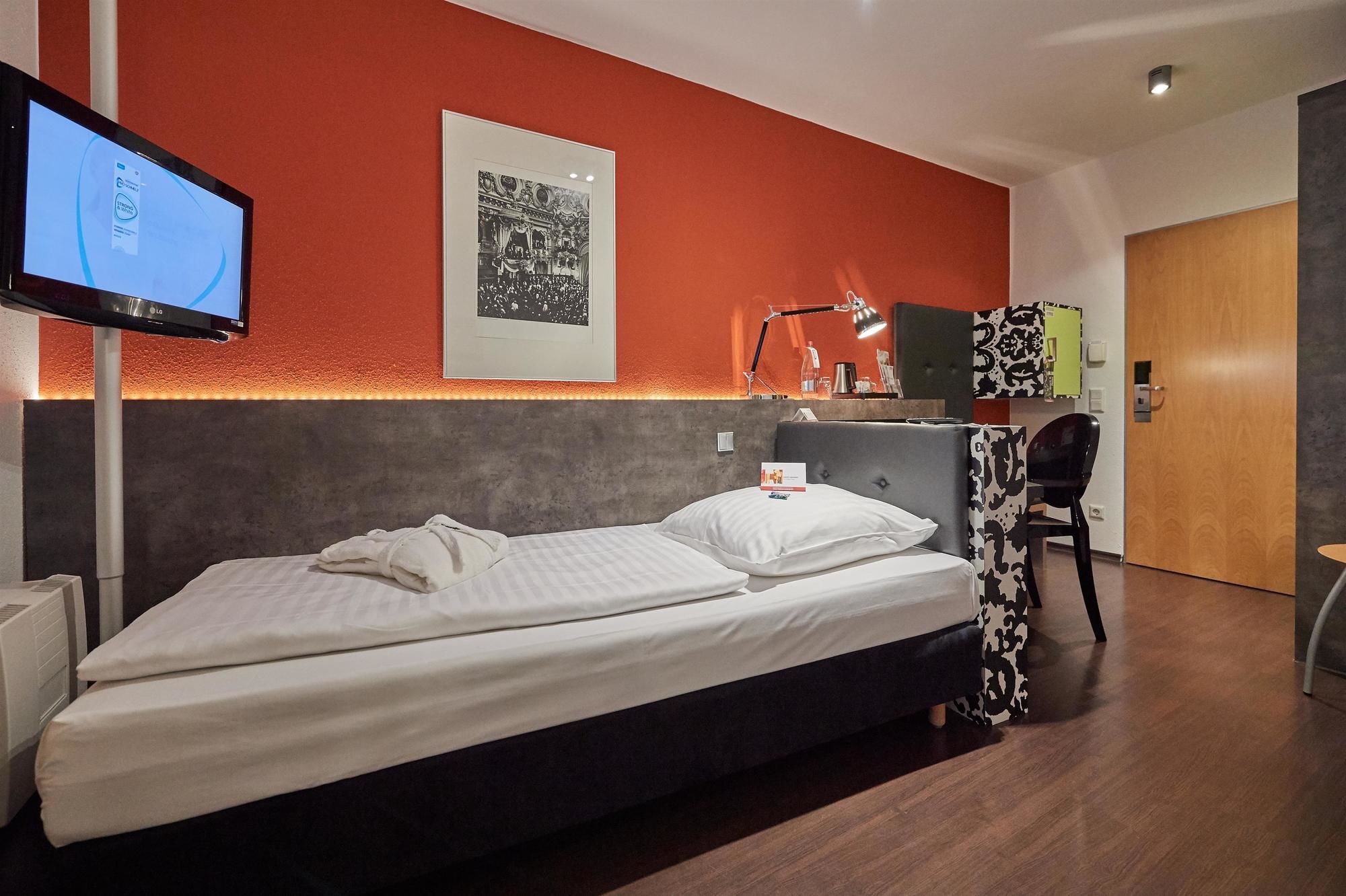 Фото Hotel Amadeus