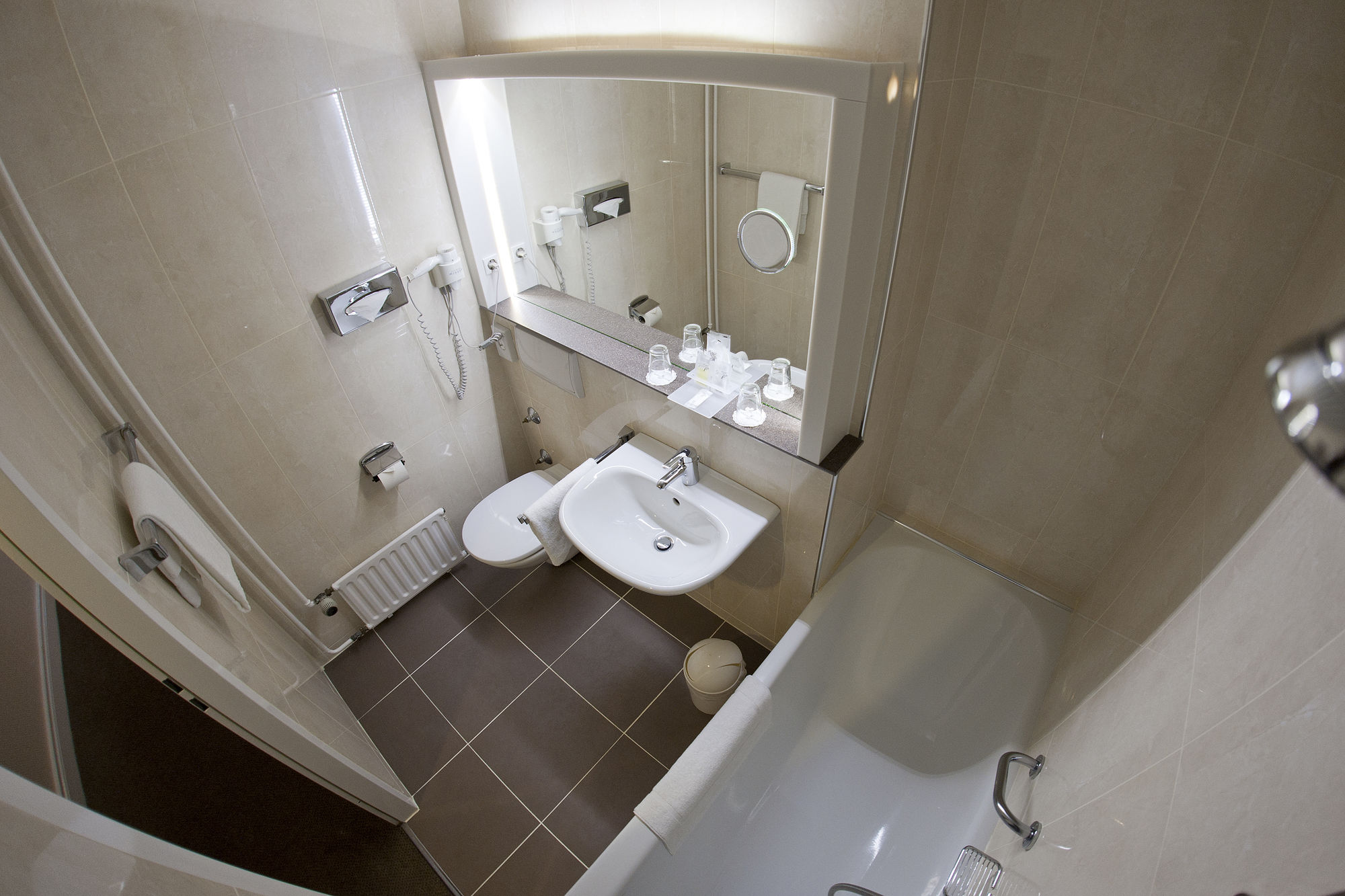 Фото Leonardo Hotel Hamburg Elbbruecken