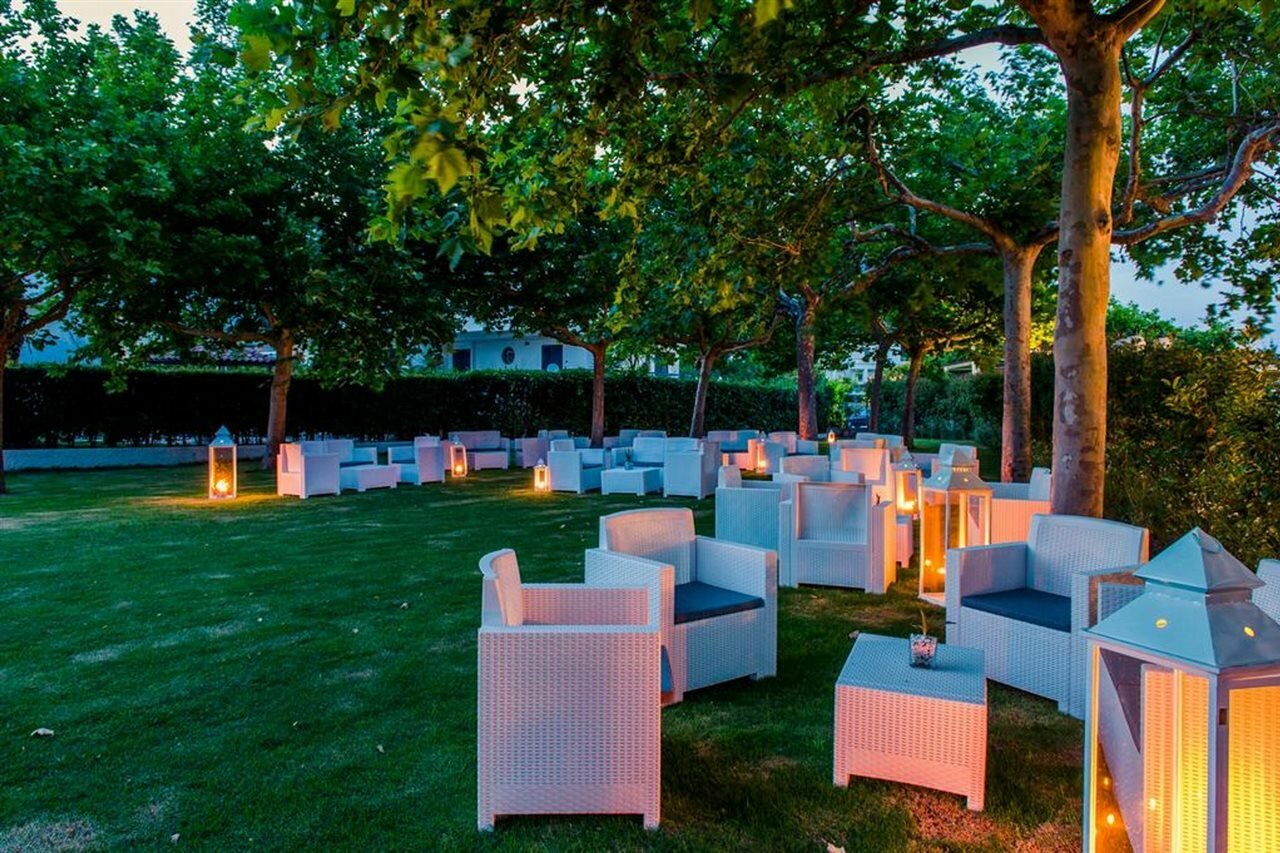 Фото Bajamar Beach Hotel