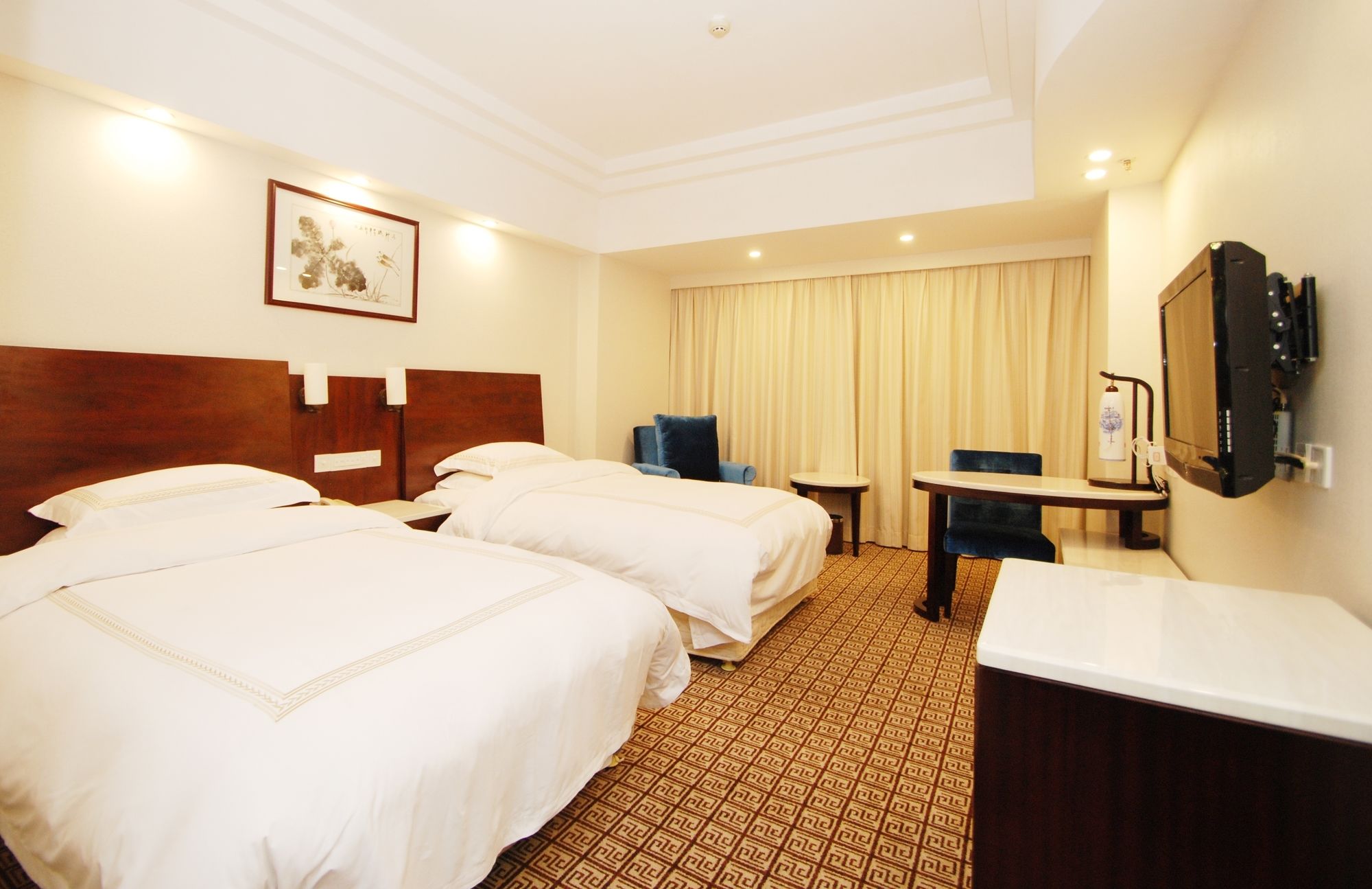 Фото Overseas Chinese Friendship Hotel