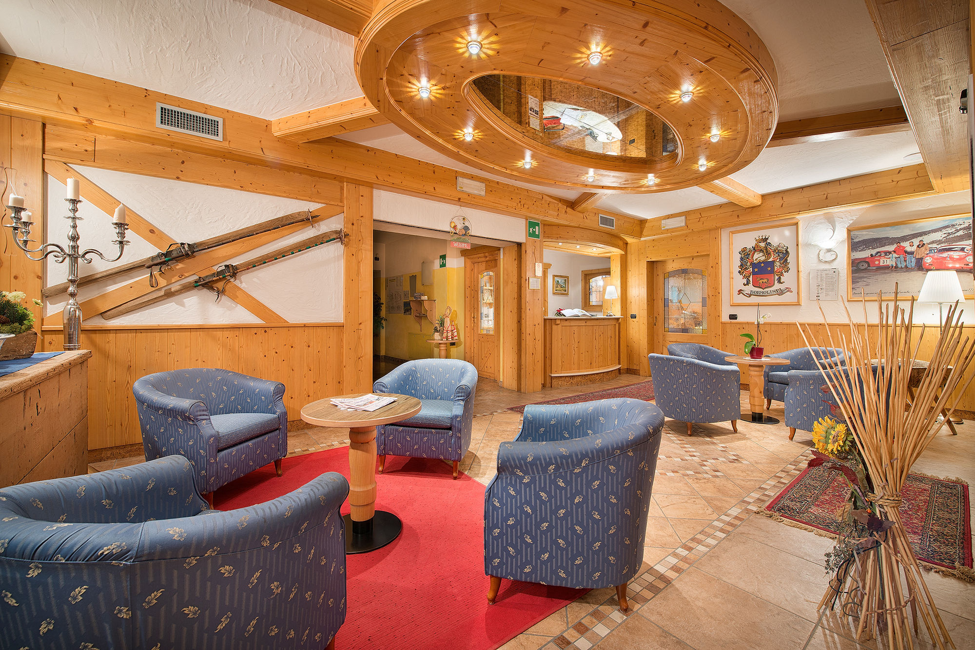 Фото отеля 2