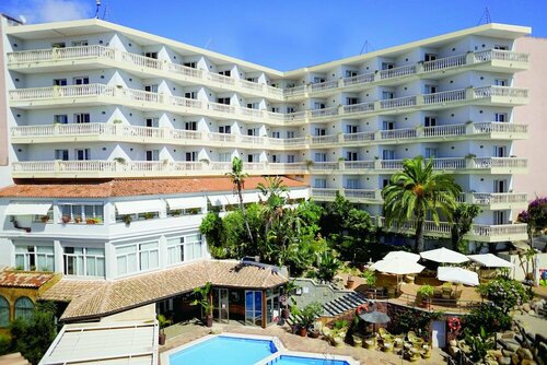Гостиница Alba Seleqtta SPA Resort в Льорет-де-Маре