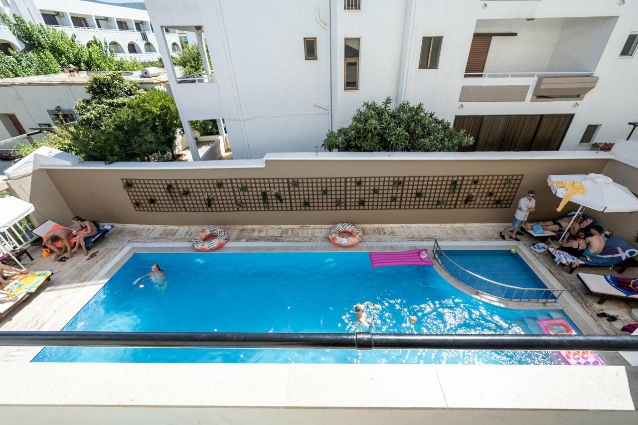 Фото Zephyros Hotel