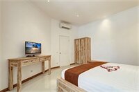 Фото Nipuri Hotel