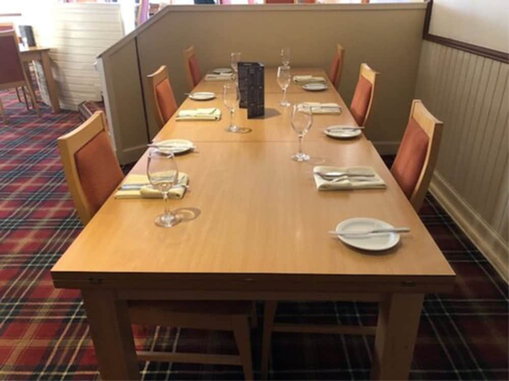 Фото King Robert Hotel