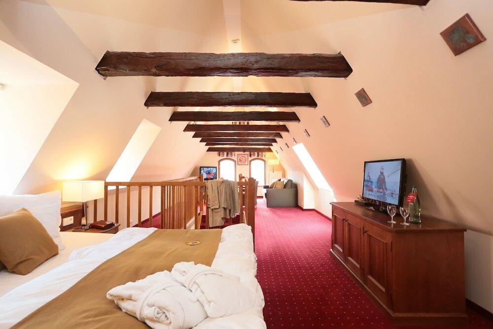 Фото Romantik Hotel Scheelehof