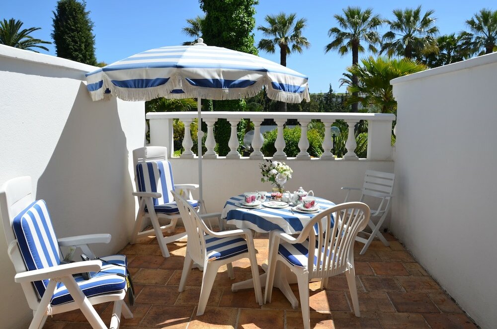 Фото Hotel des Mimosas