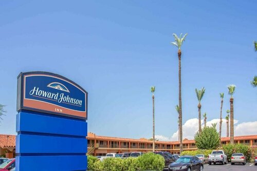 Гостиница Howard Johnson by Wyndham Phoenix Airport/Downtown Area в Финиксе