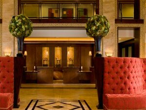 Гостиница New Orleans Marriott Warehouse Arts District