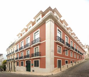 Гостиница Lisbon Serviced Apartments Chiado Emenda