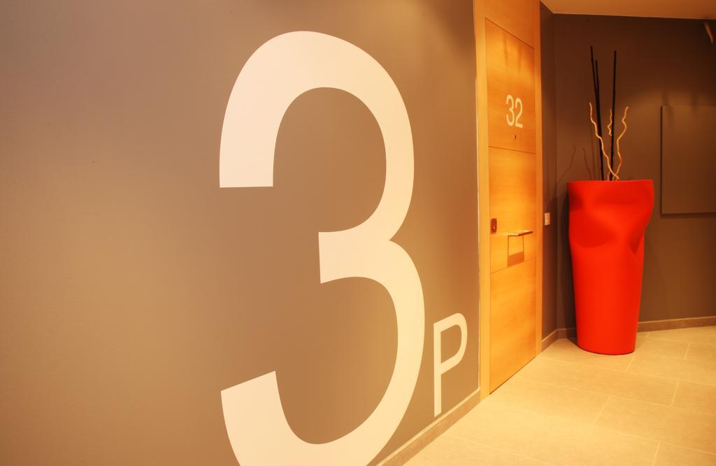 Фото Mh Apartments Suites