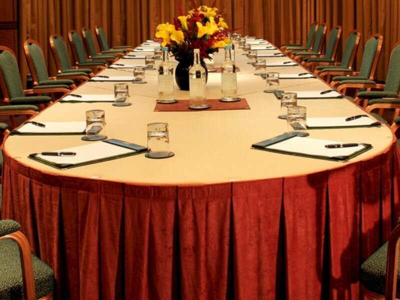 Фото Middle Eight