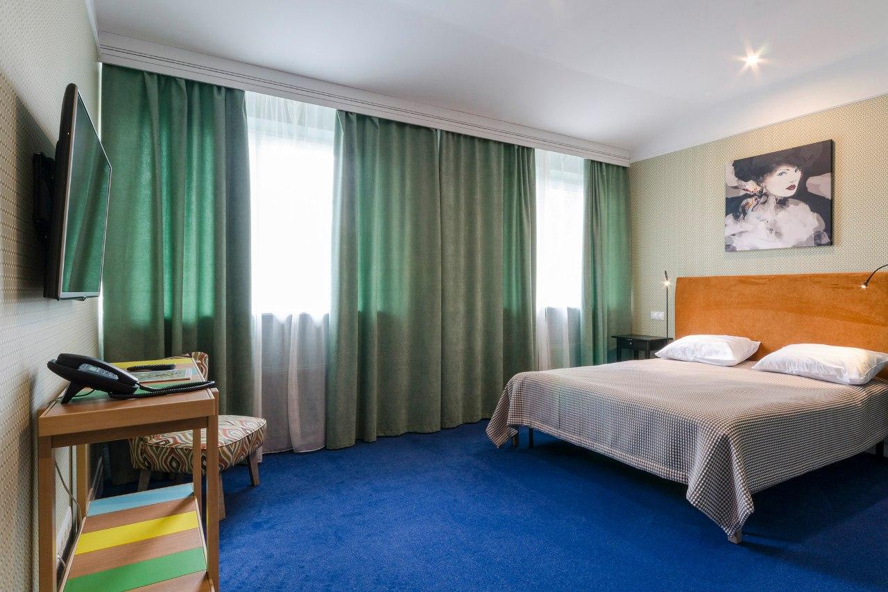 Фото Птицы и пчелы