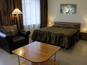 Lel (Lunacharskogo Avenue, 41), hotel