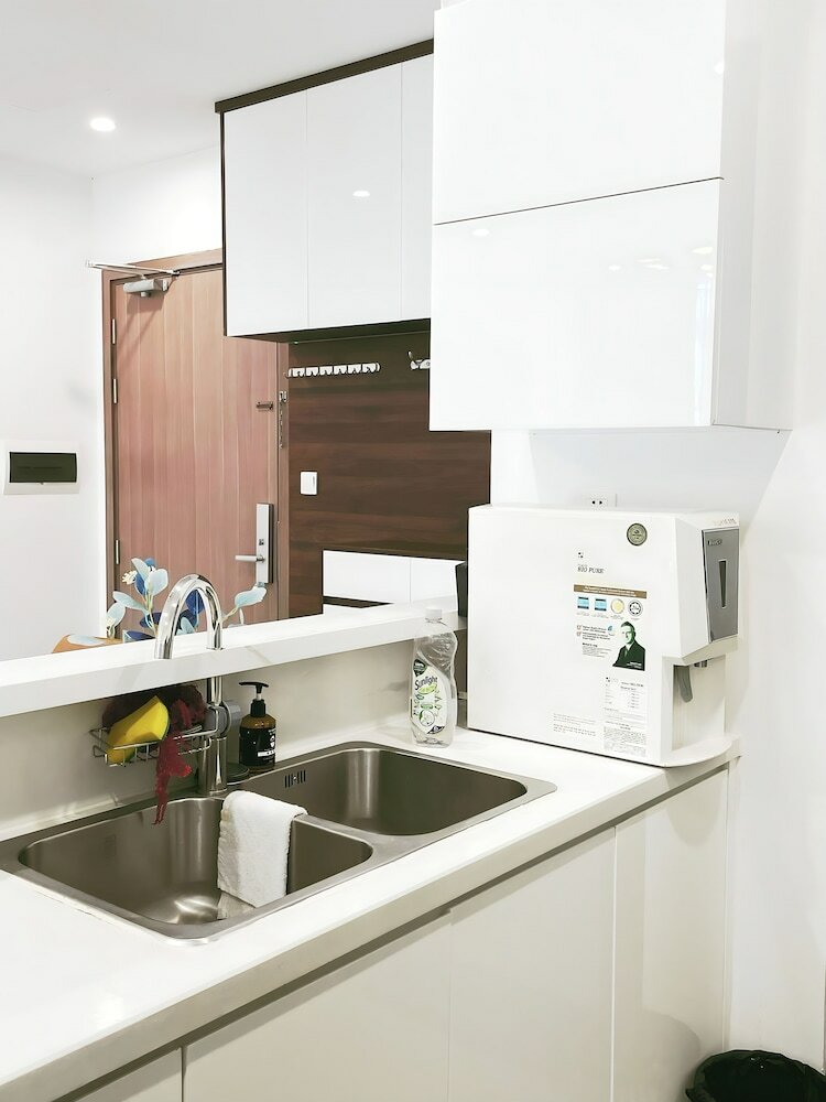 Фото Daisy Homestay - Vinhomes Sky Lake