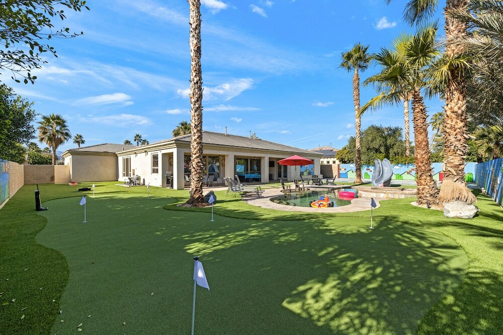 Фото Super Mario Hideout Desert Dream