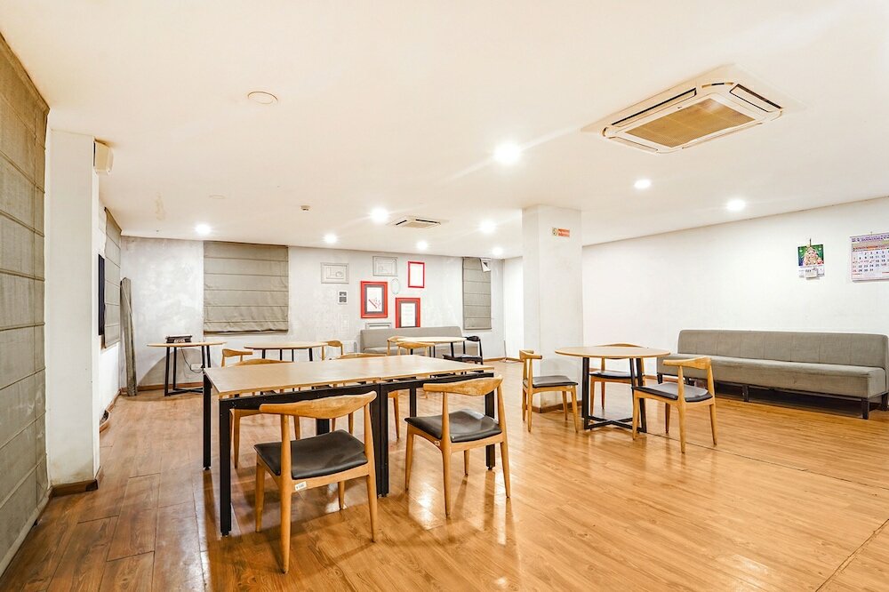 Фото Fabhotel Welcome Inn