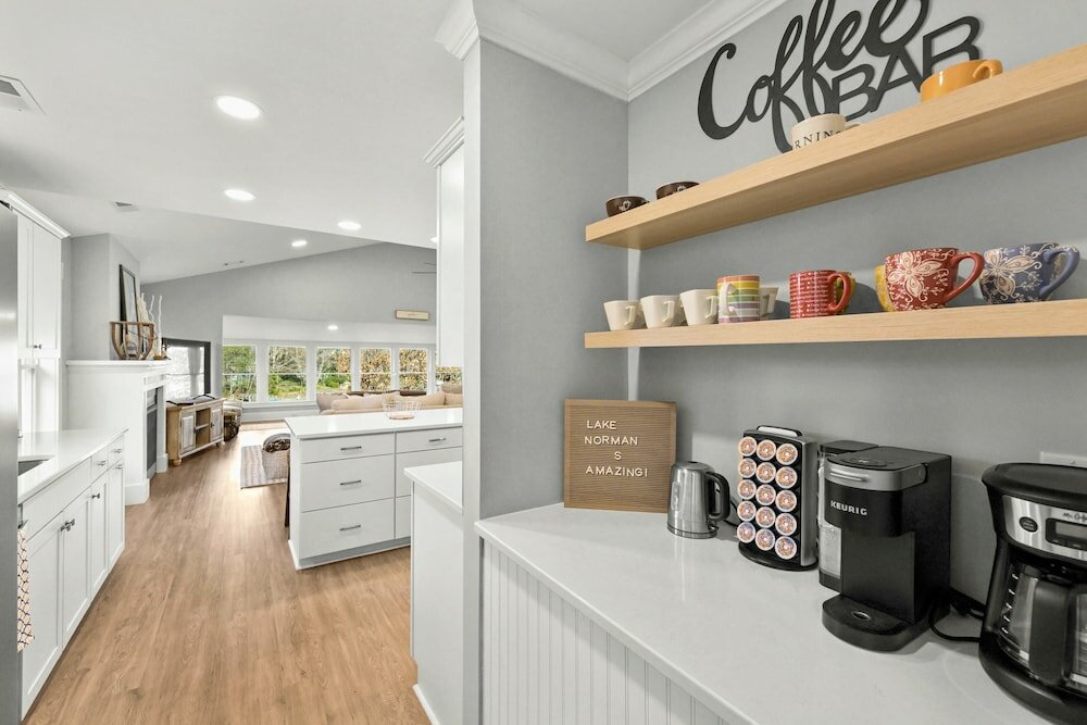 Фото Dock Days by Avantstay Swimming Platform, Dock