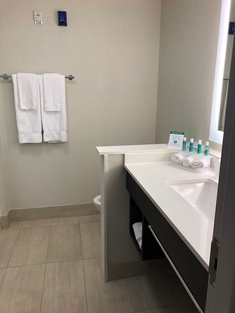 Фото Holiday Inn Express & Suites Marietta, an Ihg Hotel