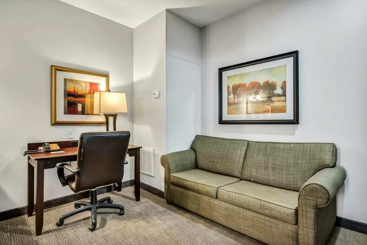 Фото Country Inn & Suites by Radisson, Oklahoma City at Northwest Expressway, Ok