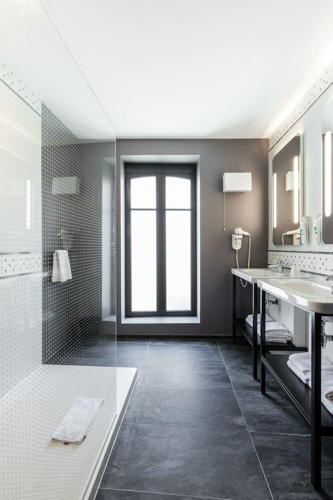 Фото Ibis Styles Dinan Centre Ville