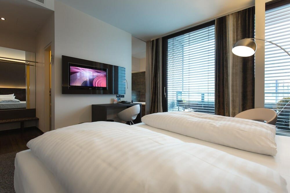 Фото Saks Urban Design Hotel Kaiserslautern