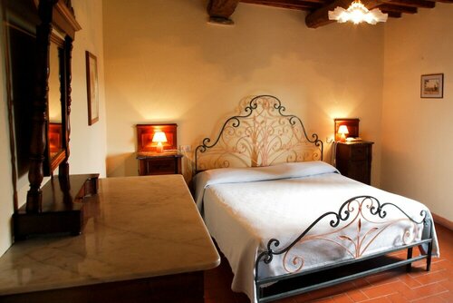 Гостиница Borgo Castelvecchi в Радде-ин-Кьянти