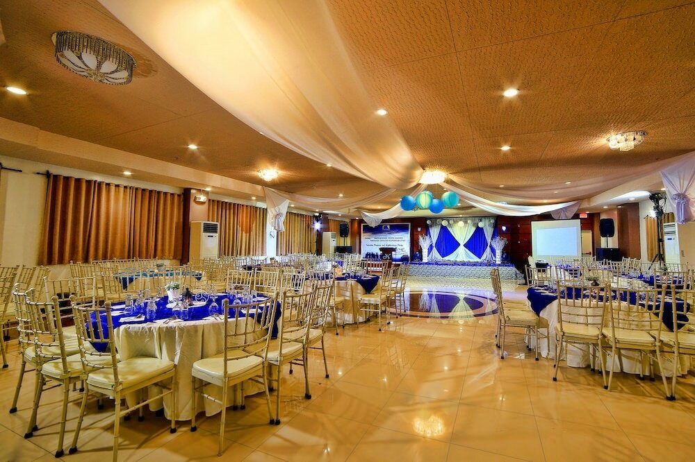 Фото Ninong's Hotel