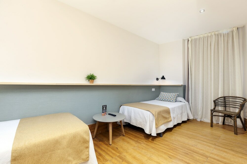 Фото Hostal Fernando