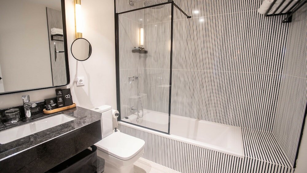 Фото Отель Soho Boutique Opera