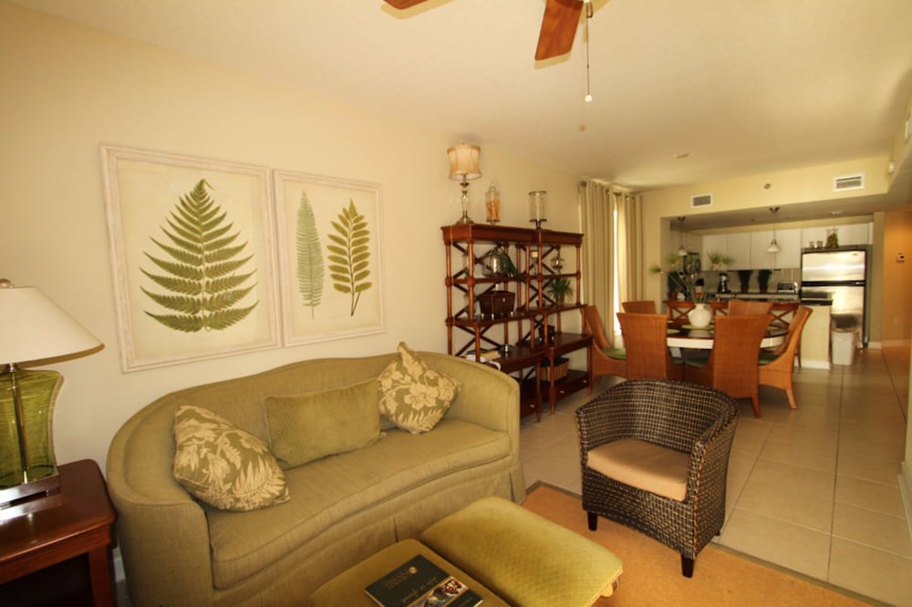 Фото Grand Panama Beach Resort by Emerald View Resorts