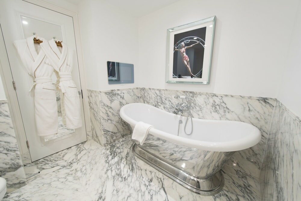 Фото The Wellesley Knightsbridge, a Luxury Collection Hotel, London