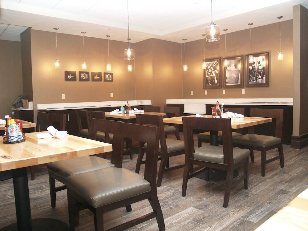 Фото Holiday Inn Salina, an Ihg Hotel