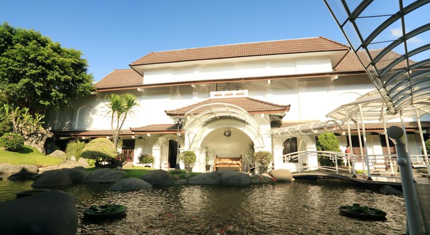 Фото Hotel Merdeka Kediri