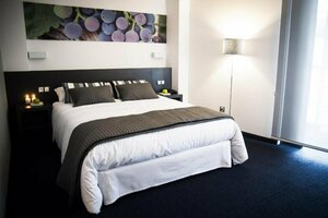 Hotel Forum Evolución (Comunidad Autónoma de Castilla y León, Provincia de Burgos, Calle Santa Clara, 8), hotel