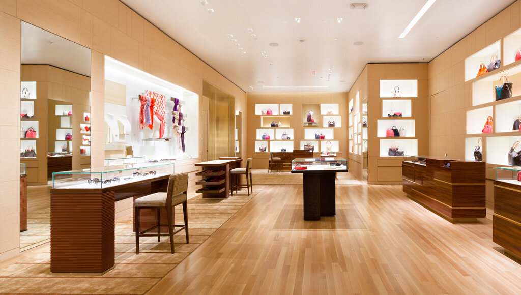 Clothing store Louis Vuitton Charlotte SouthPark, Charlotte, photo