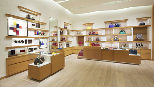 Louis Vuitton Cancun la Isla Fashion Harbour, clothing store