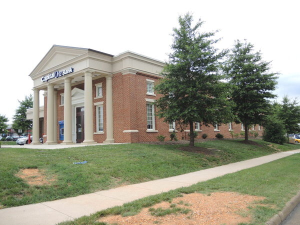 ATM Capital One Bank, Commonwealth of Virginia, photo