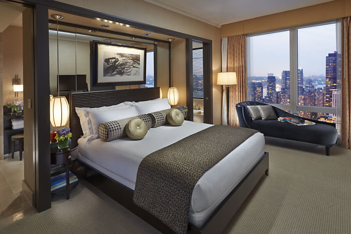 Гостиница Mandarin Oriental, New York в Нью-Йорке