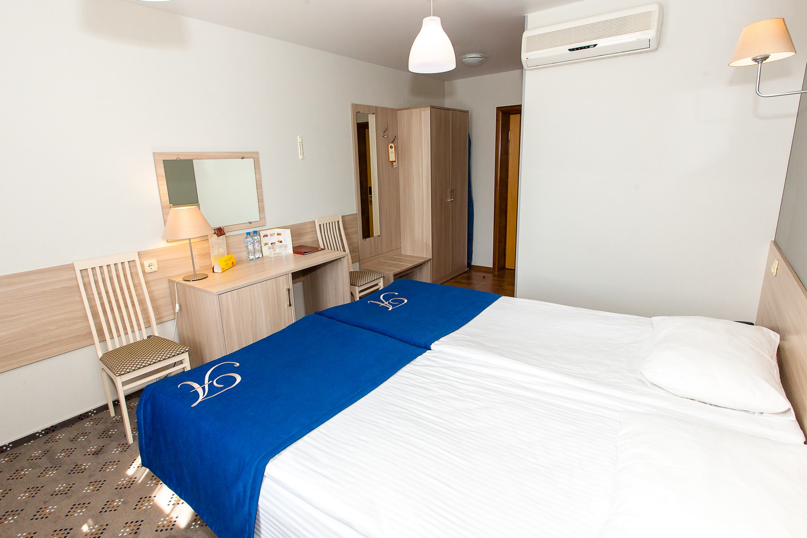 Фото Амакс Премьер-отель Пермь