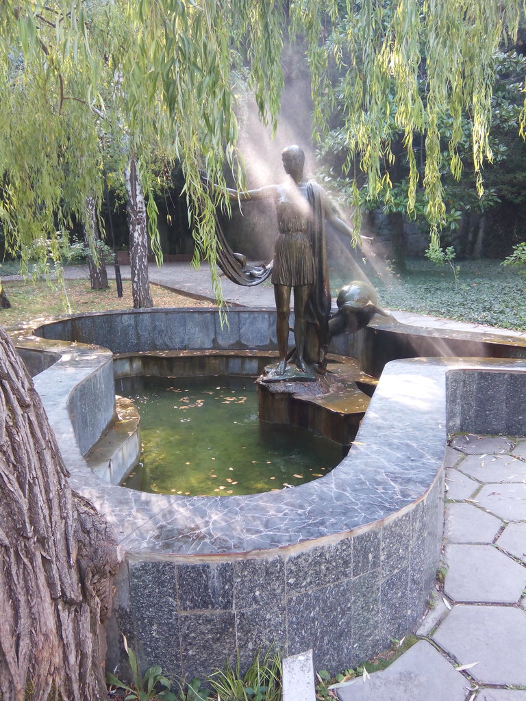 Fountain Фонтан Диана и дельфин, Republic of Crimea, photo