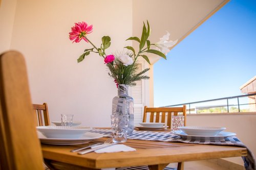 АпартаментыА4 - Large Modern 1 Bed Apartment with Pool