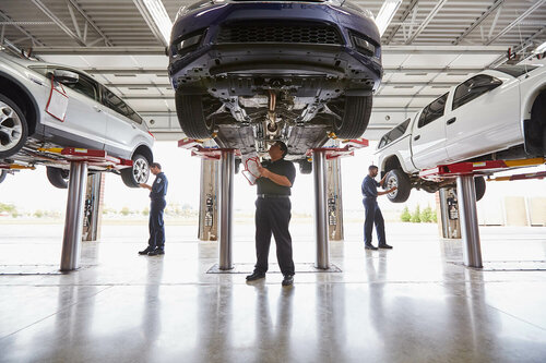 Express oil change Tire Kingdom, State of Florida, photo