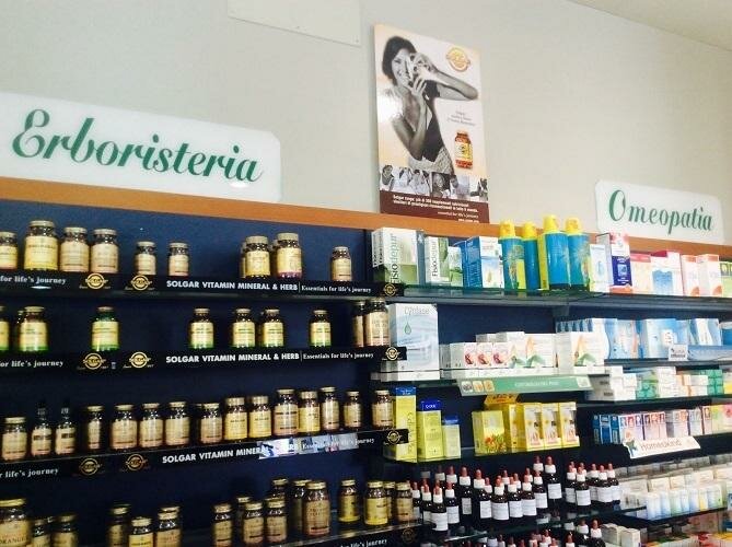 Medical laboratory Farmacia di Coverciano, Florence, photo