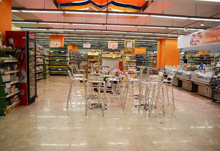 Shopping mall Centro Olimpo, Palermo, photo