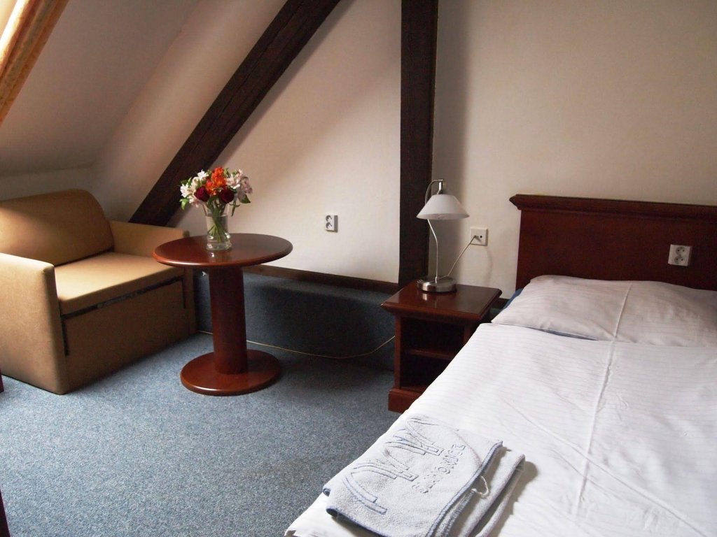 Фото Hotel Pivoňka