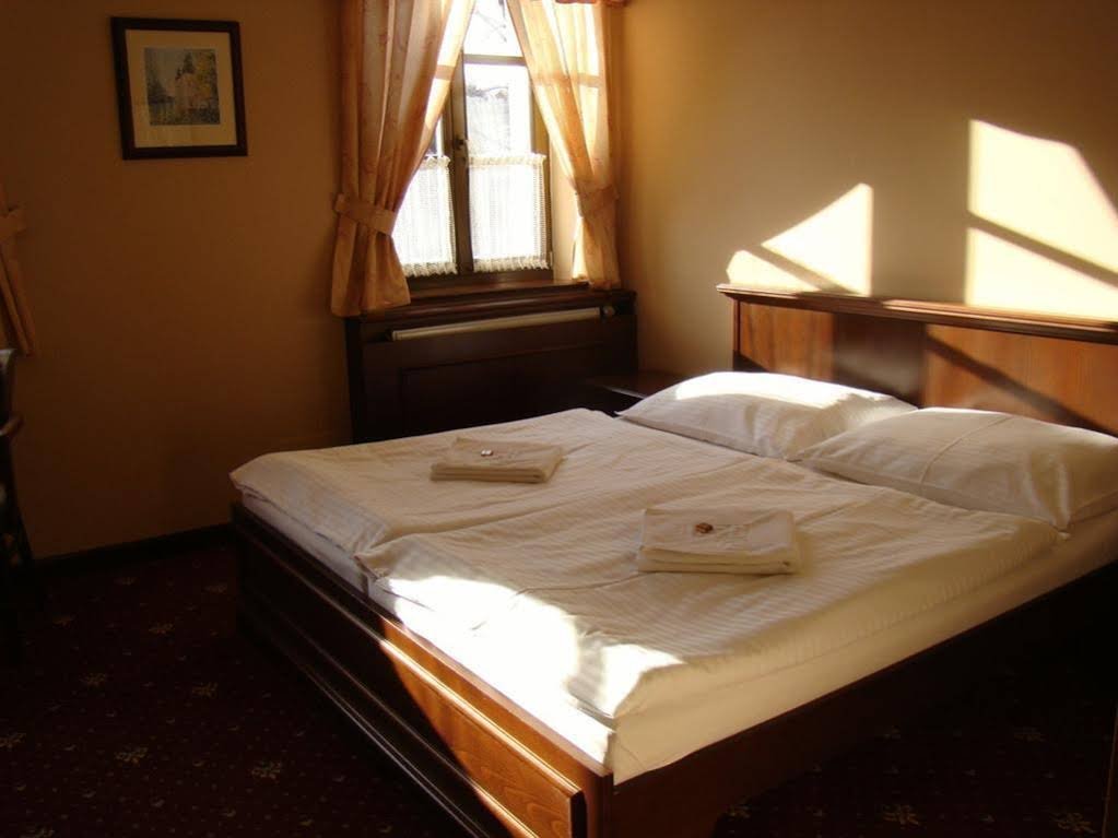 Фото Hotel Buchlovice