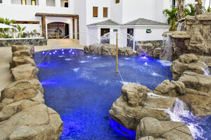 Cabo Azul Resort by Diamond Resorts