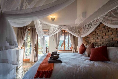 Гостиница Klaserie River Safari Lodge